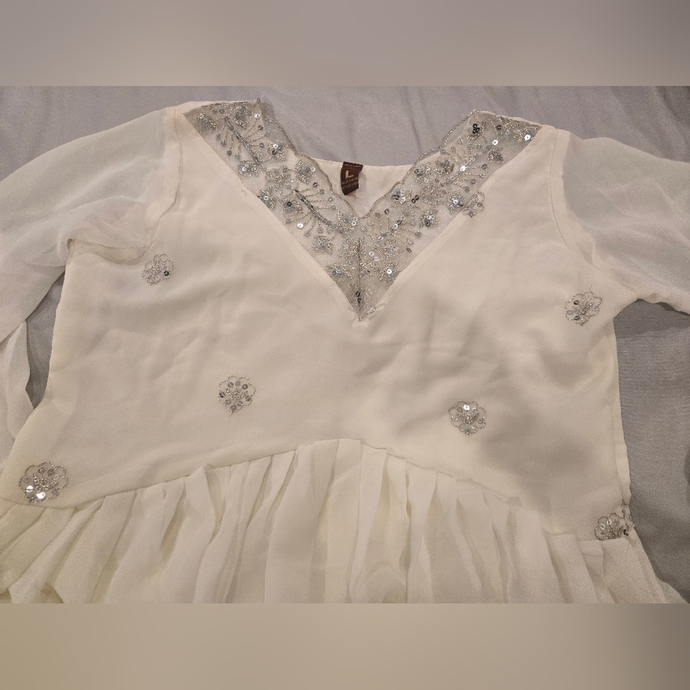 Dress Made In India - Picture 6 of 9